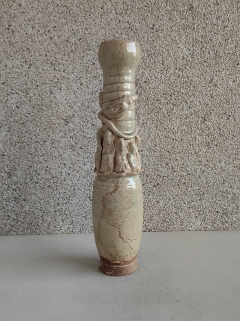 古玩陶瓷青白釉堆塑龍紋瓶拍賣，當前價格580元