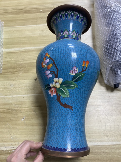 古玩銅器景泰藍銅賞瓶真品鑒賞圖