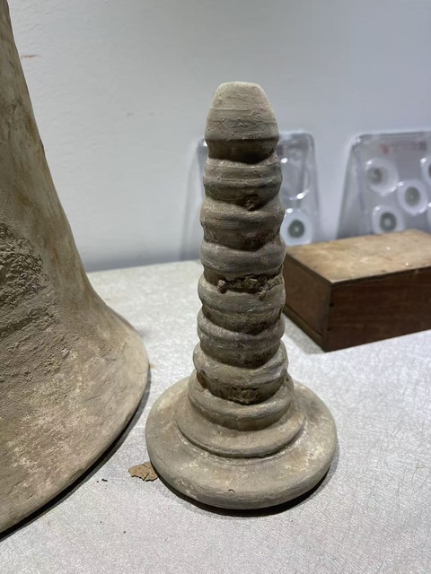 古玩陶瓷唐·龜塔真品鑒賞圖