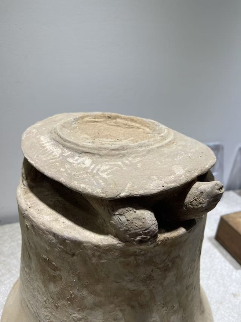 古玩陶瓷唐·龜塔真品鑒賞圖