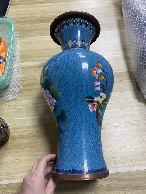 古玩銅器景泰藍瓶真品鑒賞圖