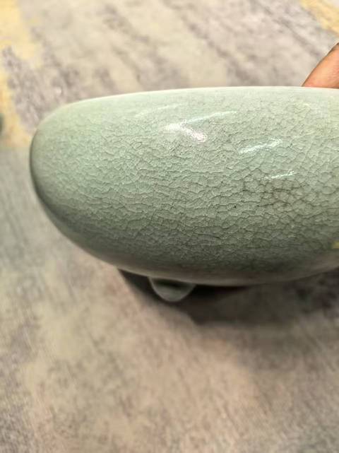 古玩陶瓷郎綠釉三足爐真品鑒賞圖