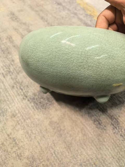 古玩陶瓷郎綠釉三足爐真品鑒賞圖