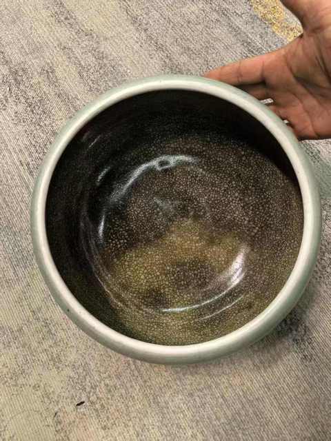 古玩陶瓷郎綠釉三足爐真品鑒賞圖