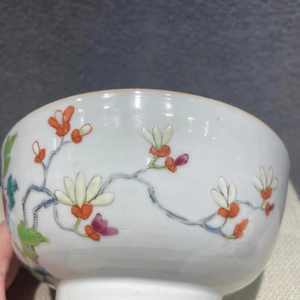 古玩陶瓷粉彩雉雞牡丹墩式碗真品鑒賞圖