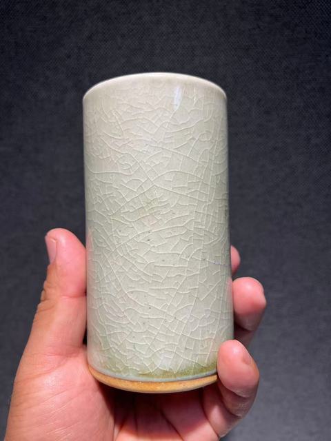 古玩陶瓷清晚期 郎窯綠釉筆筒真品鑒賞圖