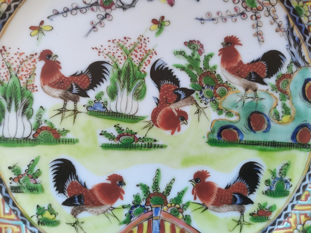 古玩陶瓷廣彩雞紋六方盤真品鑒賞圖