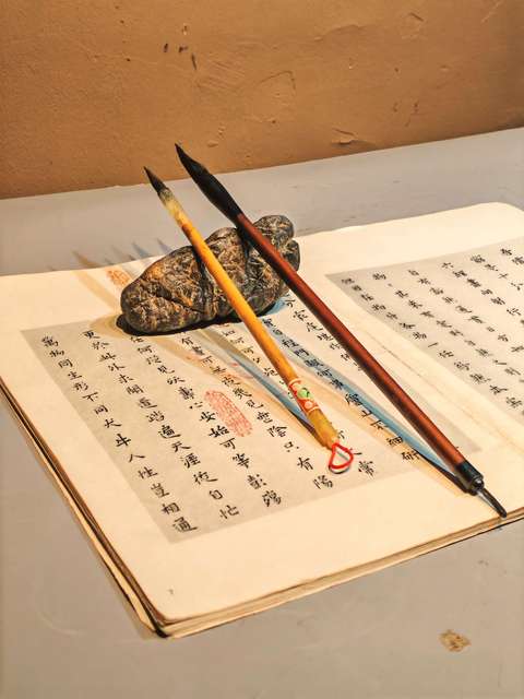 古玩雜項【文房雅物 】清代.林慮石鎮(筆架山、鎮紙、書壓)拍賣，當前價格666元