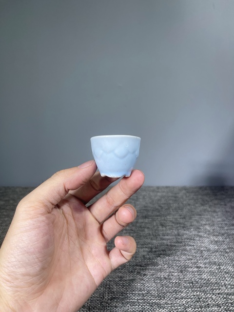 古玩陶瓷民國至創(chuàng)匯.天藍(lán)釉蓮花杯拍賣，當(dāng)前價(jià)格135元
