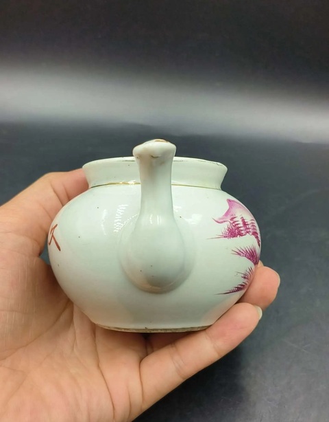 古玩陶瓷民國訂婚瓷胭脂紅山水茶壺拍賣，當前價格350元