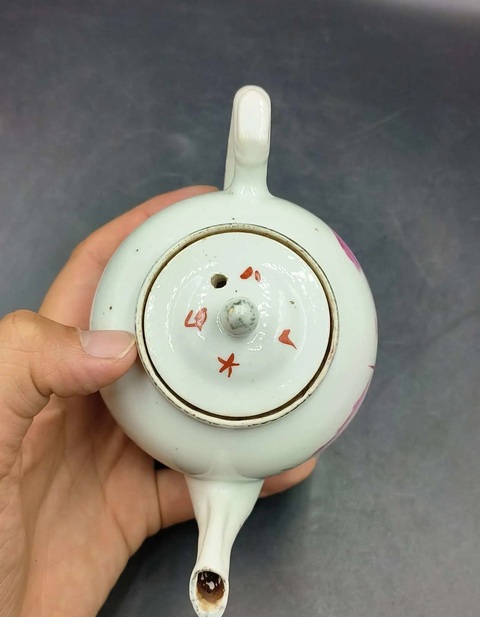 古玩陶瓷胭脂紅山水茶壺真品鑒賞圖