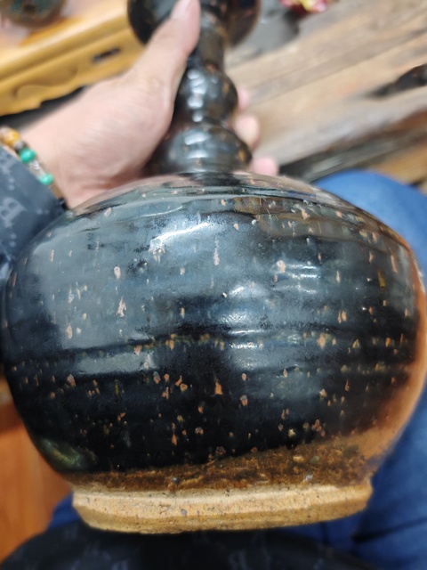 古玩陶瓷黑釉長(zhǎng)頸撇口瓶真品鑒賞圖