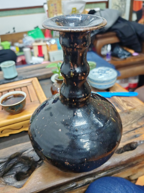 古玩陶瓷黑釉長(zhǎng)頸撇口瓶真品鑒賞圖