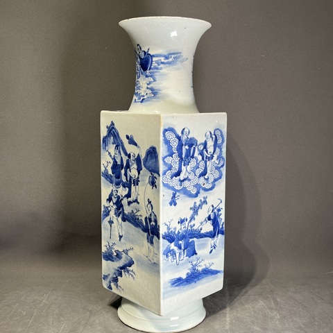 古玩陶瓷八仙圖青花天圓地方瓶真品鑒賞圖