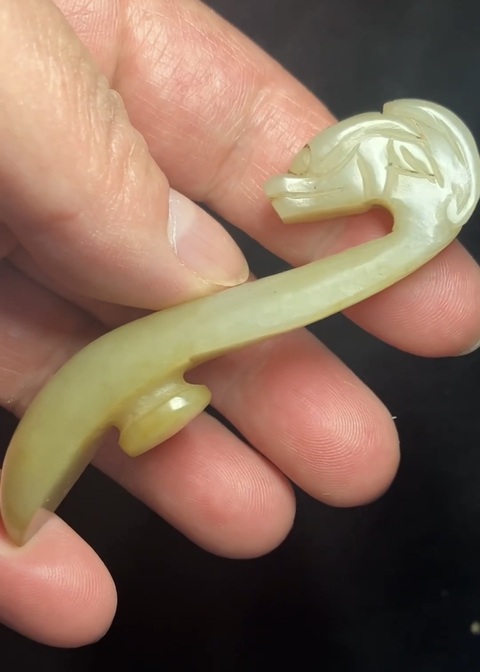 古玩玉器和田玉帶鉤真品鑒賞圖