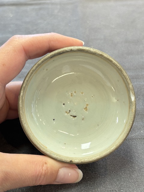 古玩陶瓷斗彩花卉紋蓋罐真品鑒賞圖