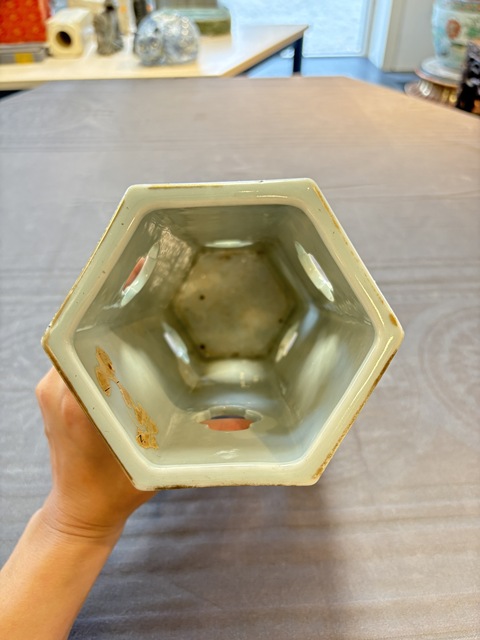 古玩陶瓷青花加彩八仙人物帽筒真品鑒賞圖