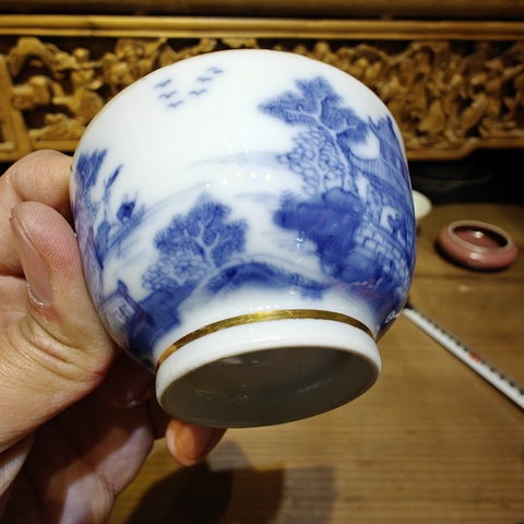 古玩陶瓷通景亭臺樓閣青花杯真品鑒賞圖