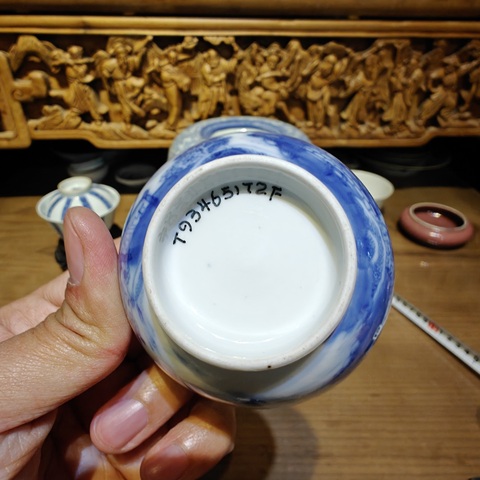 古玩陶瓷通景亭臺樓閣青花杯真品鑒賞圖