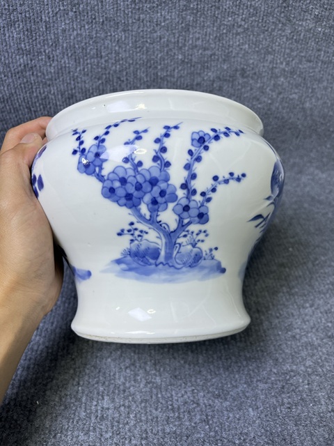 古玩陶瓷青花四季花卉紋馬蹄尊真品鑒賞圖