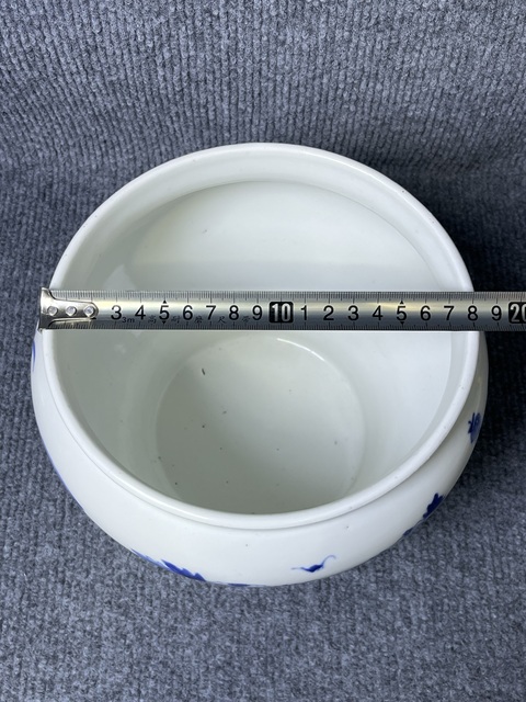 古玩陶瓷青花四季花卉紋馬蹄尊真品鑒賞圖