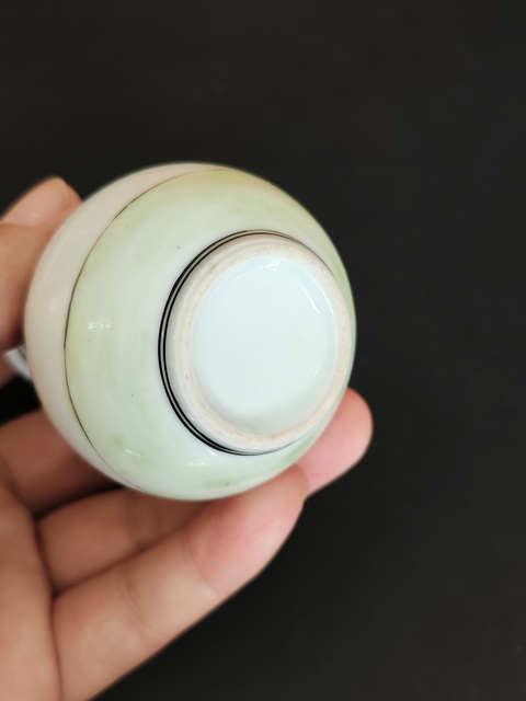 古玩陶瓷仕女瓶拍賣，當前價格88元