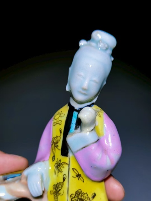 古玩陶瓷清雍正粉彩仕女瓷塑拍賣，當前價格2288元