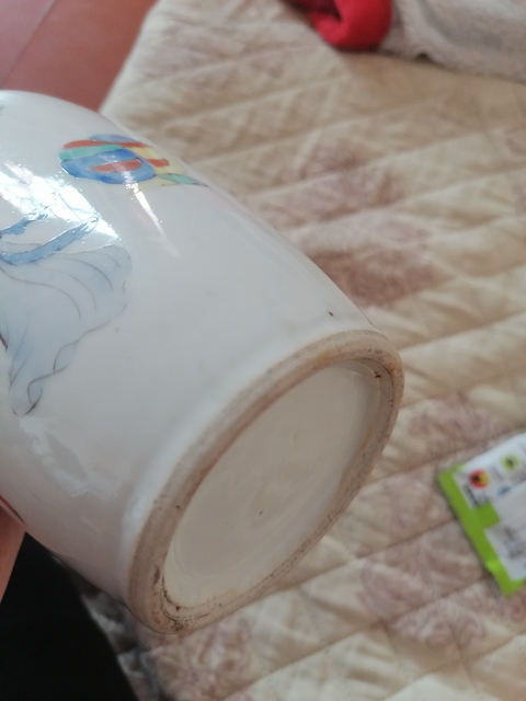 古玩陶瓷粉彩人物故事雙耳瓶真品鑒賞圖