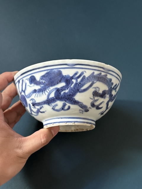 古玩陶瓷明·嘉萬(wàn)鯉魚跳龍門龍鳳青花碗拍賣，當(dāng)前價(jià)格1600元