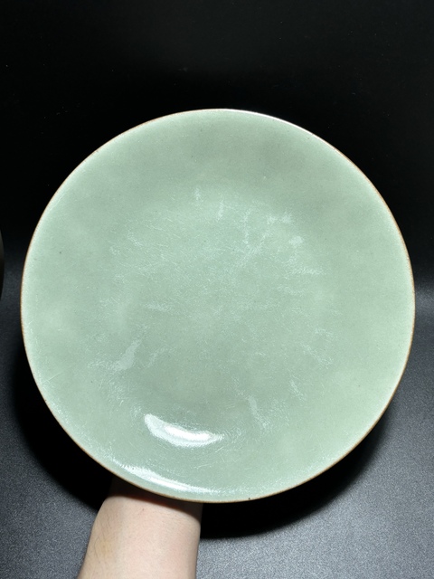古玩陶瓷冬青釉盤真品鑒賞圖