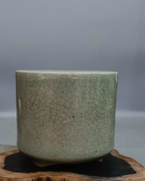 古玩陶瓷冬青釉香爐真品鑒賞圖