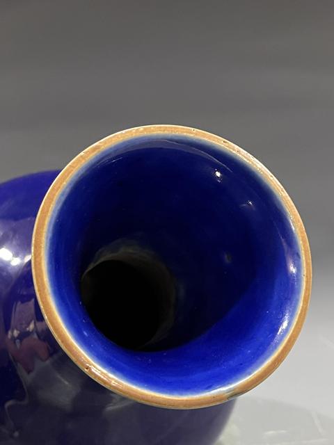 古玩陶瓷霽藍釉描金龍紋賞瓶真品鑒賞圖