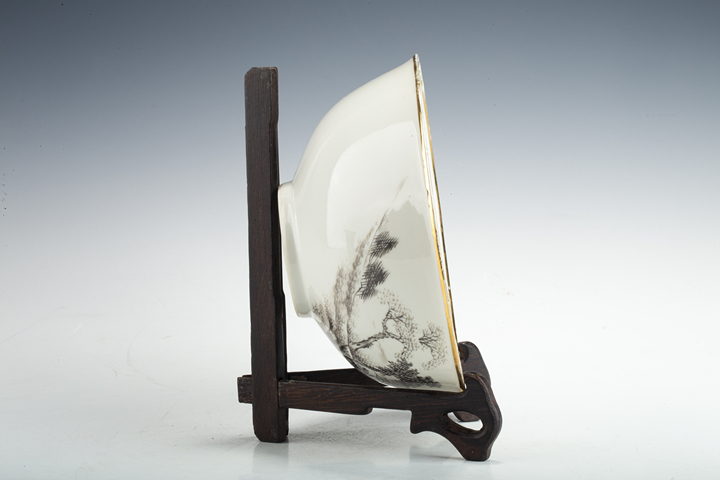 古玩陶瓷民國·訂燒款墨彩山水人物紋大碗真品鑒賞圖