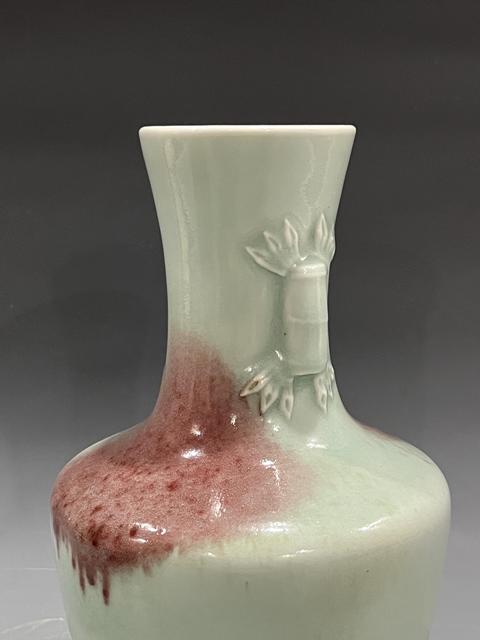 古玩陶瓷青釉紅彩竹耳撇口瓶真品鑒賞圖