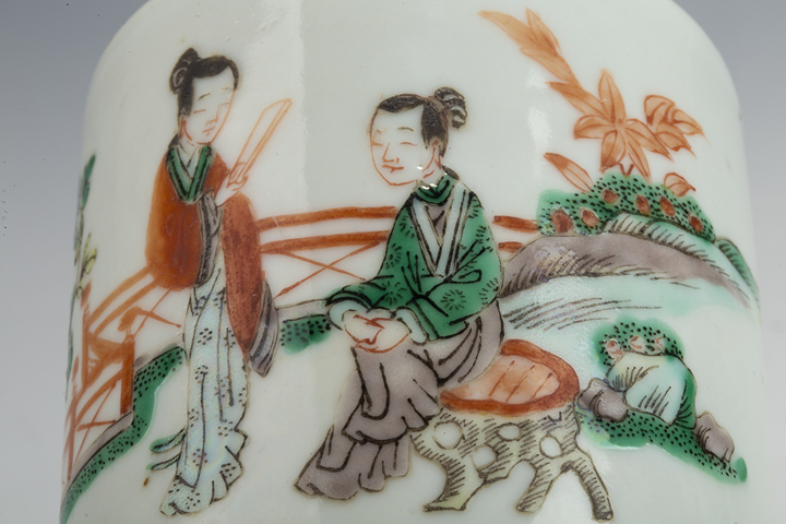 古玩陶瓷民國·五彩仕女圖筆筒真品鑒賞圖