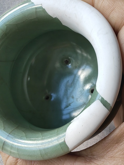 古玩陶瓷龍泉青瓷鬲式爐真品鑒賞圖