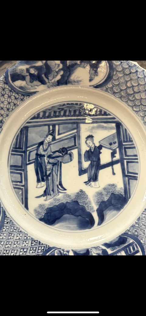 古玩陶瓷清康熙 青花人物紋折沿盤真品鑒賞圖