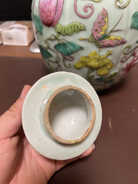 古玩陶瓷青釉粉彩瓜瓞綿綿蓋罐真品鑒賞圖