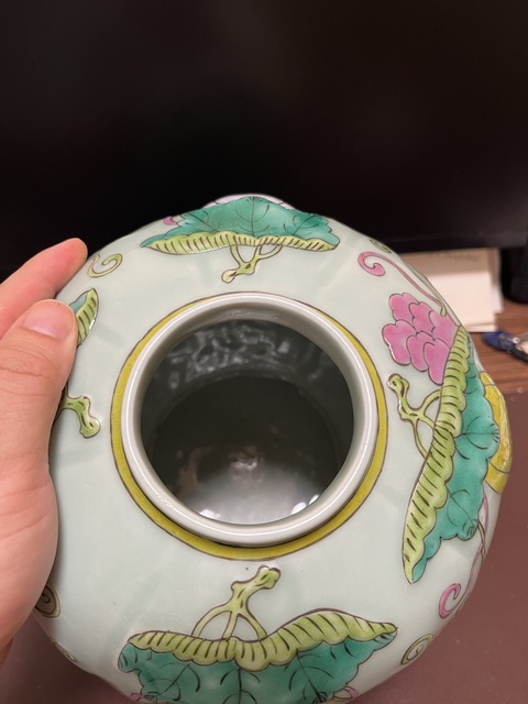 古玩陶瓷青釉粉彩瓜瓞綿綿蓋罐真品鑒賞圖