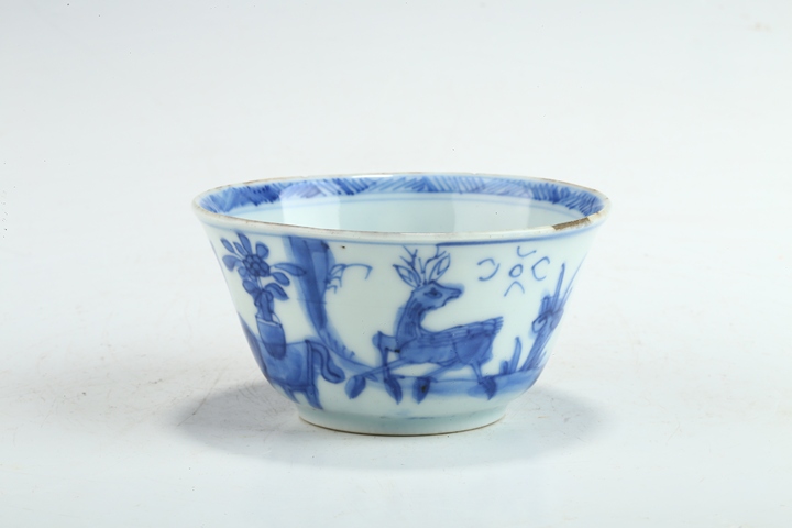 古玩陶瓷康熙·青花松鹿紋杯真品鑒賞圖