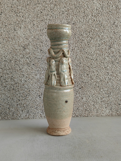 古玩陶瓷青白釉貼塑人物龍紋瓶真品鑒賞圖