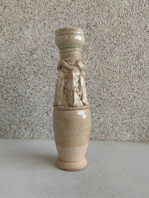 古玩陶瓷青白釉貼塑人物龍紋瓶真品鑒賞圖