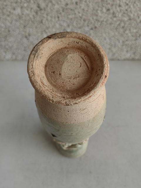 古玩陶瓷青白釉貼塑人物龍紋瓶真品鑒賞圖