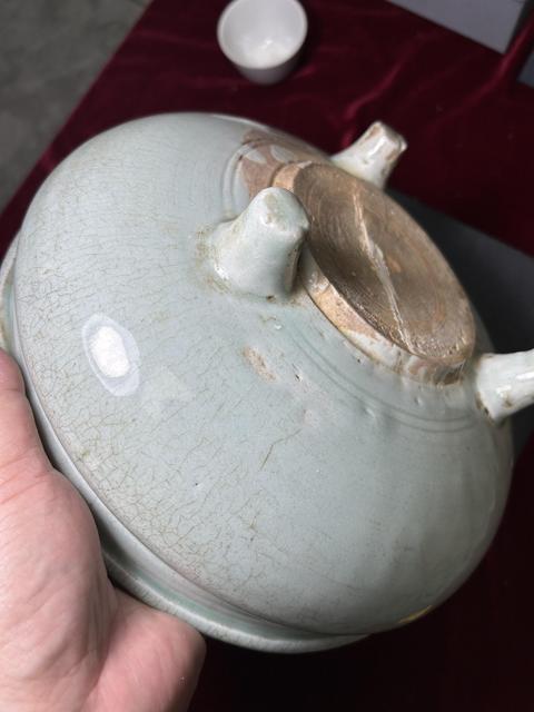 古玩陶瓷青釉三足香爐真品鑒賞圖
