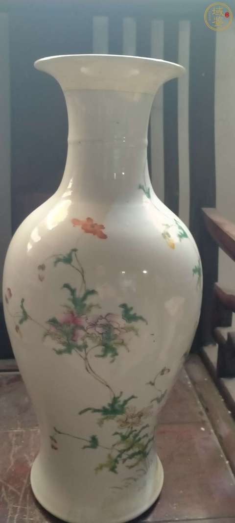 古玩陶瓷民國(guó)細(xì)路粉彩瓶真品鑒賞圖