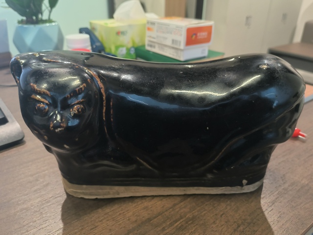 古玩陶瓷磁州窯黑釉貓兒枕真品鑒賞圖
