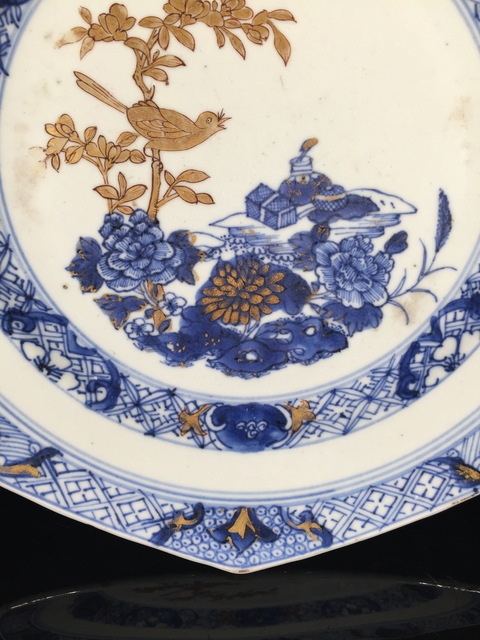古玩陶瓷乾隆青花描金洞石花鳥紋八方盤拍賣，當前價格1388元