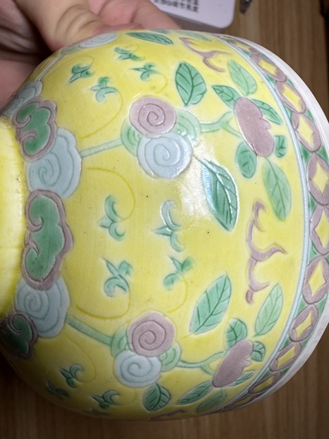 古玩陶瓷素三彩碗真品鑒賞圖