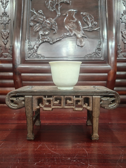 古玩陶瓷杯真品鑒賞圖