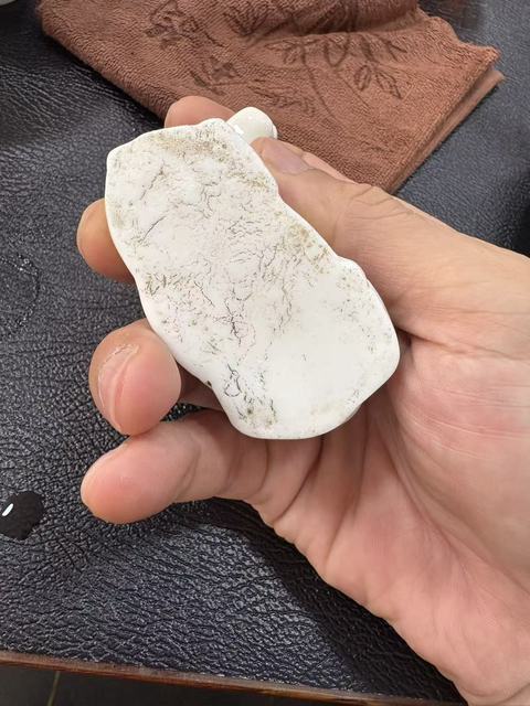 古玩陶瓷德化窯白釉臥牛真品鑒賞圖